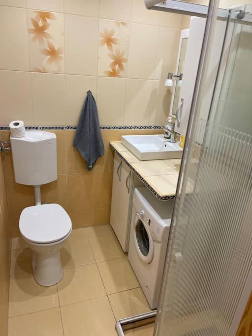 Pera Apartmant Lägenhet Budapest Exteriör bild